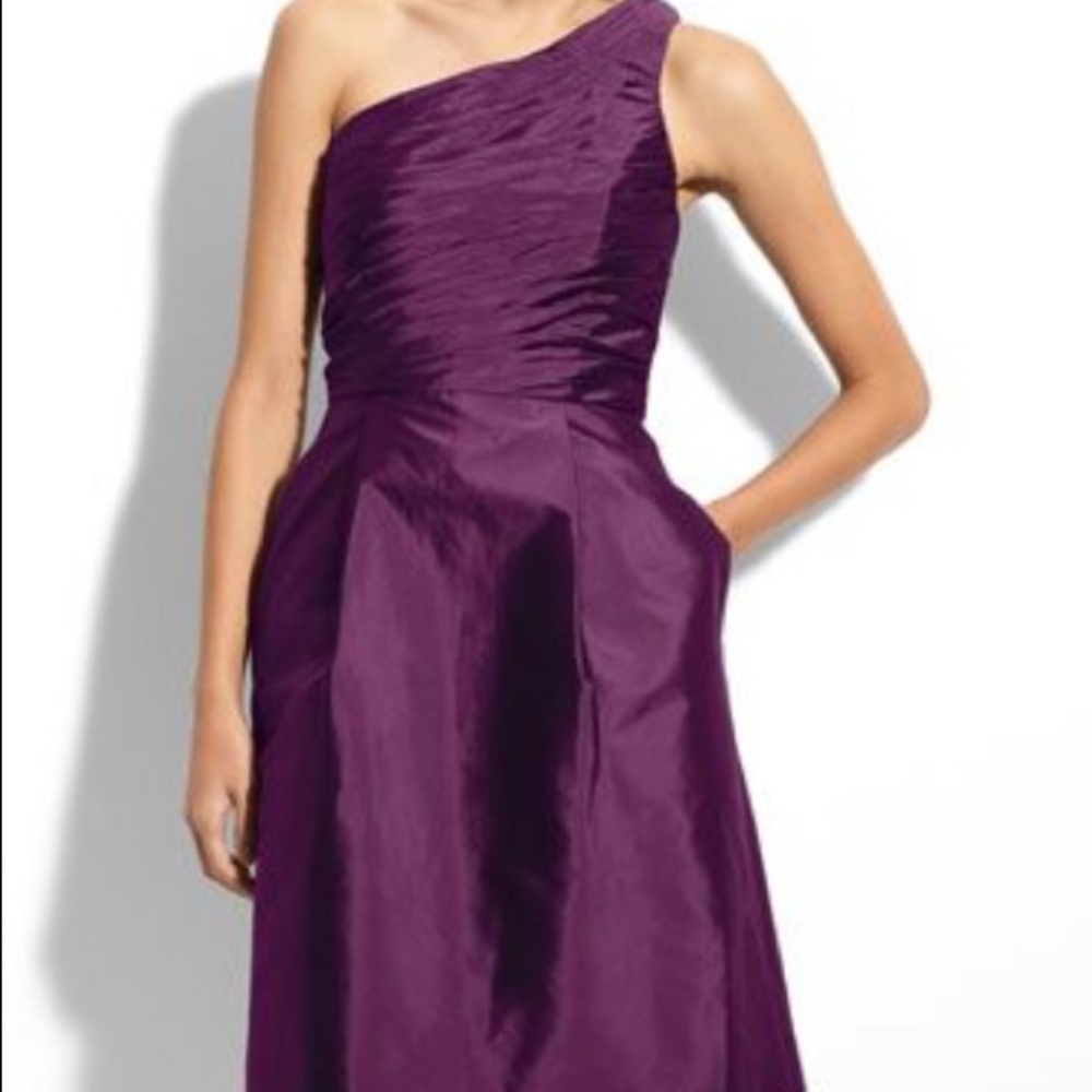 Monique Lhuillier Bridesmaids Dress